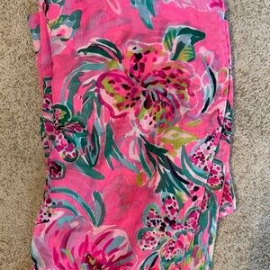 NWT Lilly Pulitzer Vibrant Floral Pink Scarf